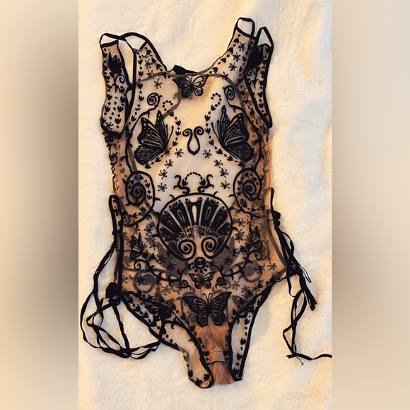 For Love and Lemons Karina Butterfly bodysuit - Picture 4 of 7